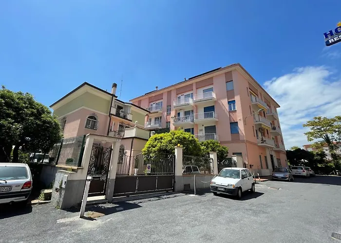 - Garofani * Ντιάνο Μαρίνα